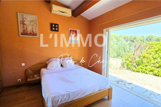 Maison 137m² 4 chambres piscine 11058m² de terrain.