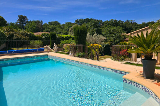 Villa Belcodene 5 pièce(s) 150 m2 + T2 de 53m²