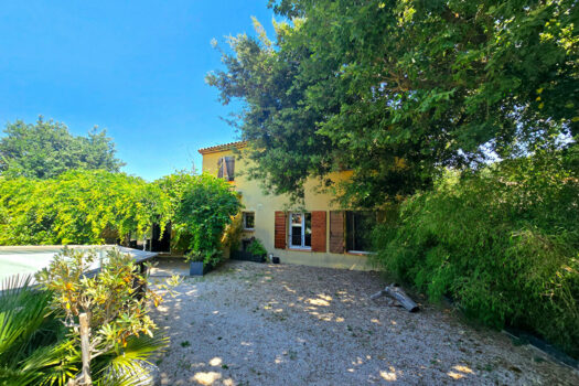 BELCODENE – Villa T6 s/ 1246m²