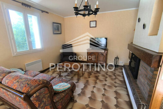 Maison familiale de 126 m² sur 2 000 m² de terrain plat