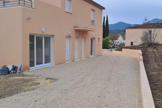 Dans petite copropriété , T2 RDC de 35m2