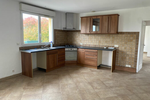 T4 REFAIT A NEUF 80M²