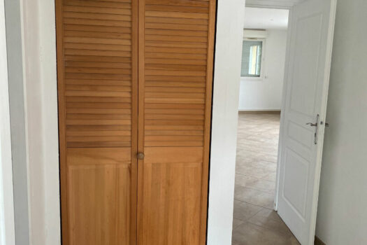 T4 REFAIT A NEUF 80M²