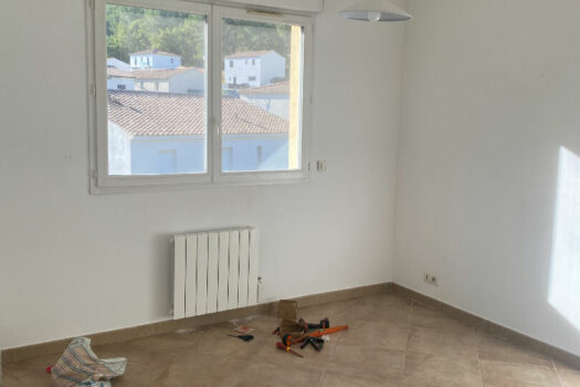 T4 REFAIT A NEUF 80M²