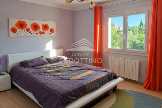 Maison Cadolive 6 pièce(s) 137 m2